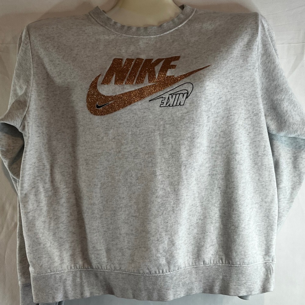 Nike Womens Grey Heather Glitter Copper Logo Crewneck Sweatshirt Size M